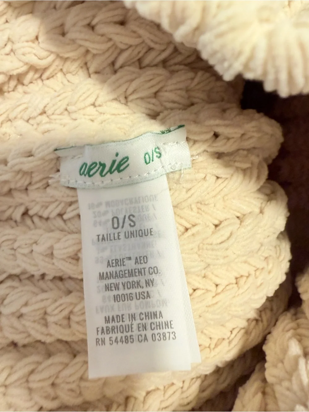 Aerie Two-Tone Knit Pom Beanie — Rust & Cream